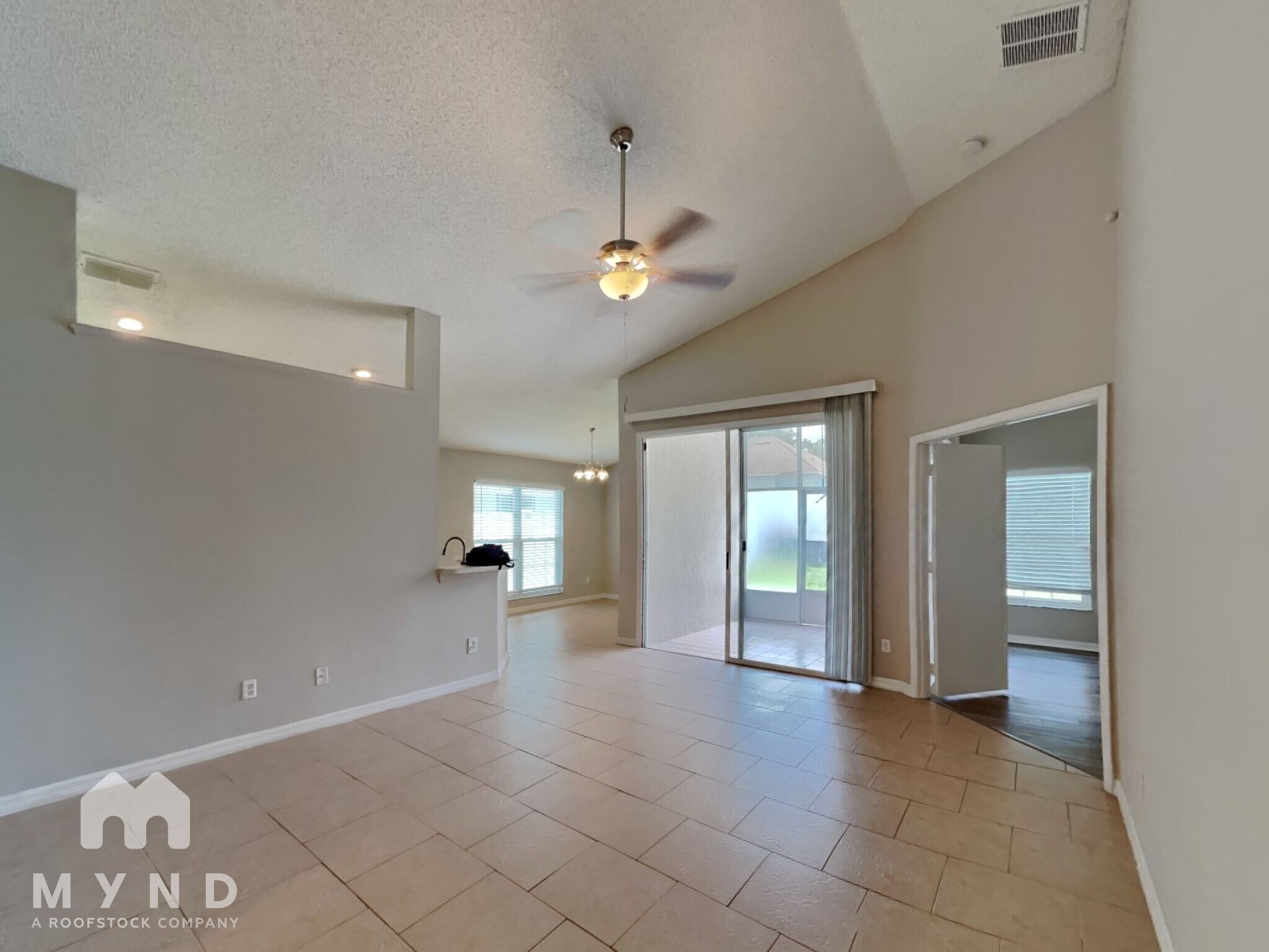 Building Photo - 10547 Cherry Oak Cir