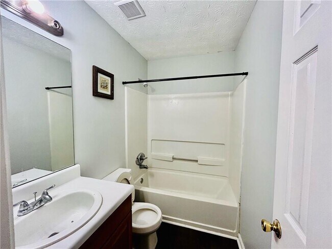 Building Photo - 4058 Heritage Valley Ct