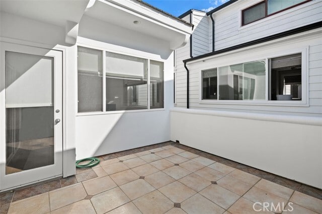 Building Photo - 614 Acacia Ave