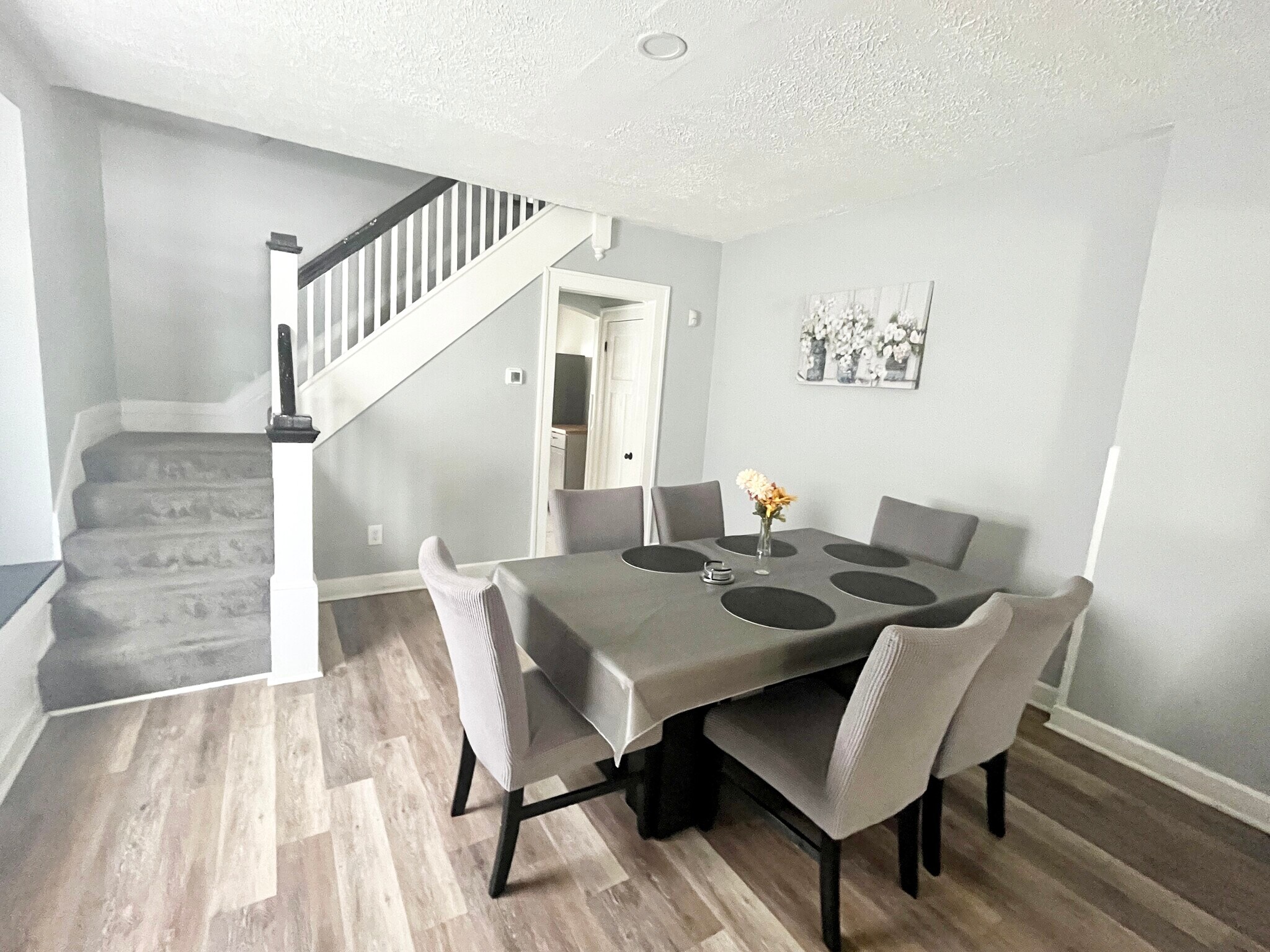 Building Photo - 645 Eastern Ave