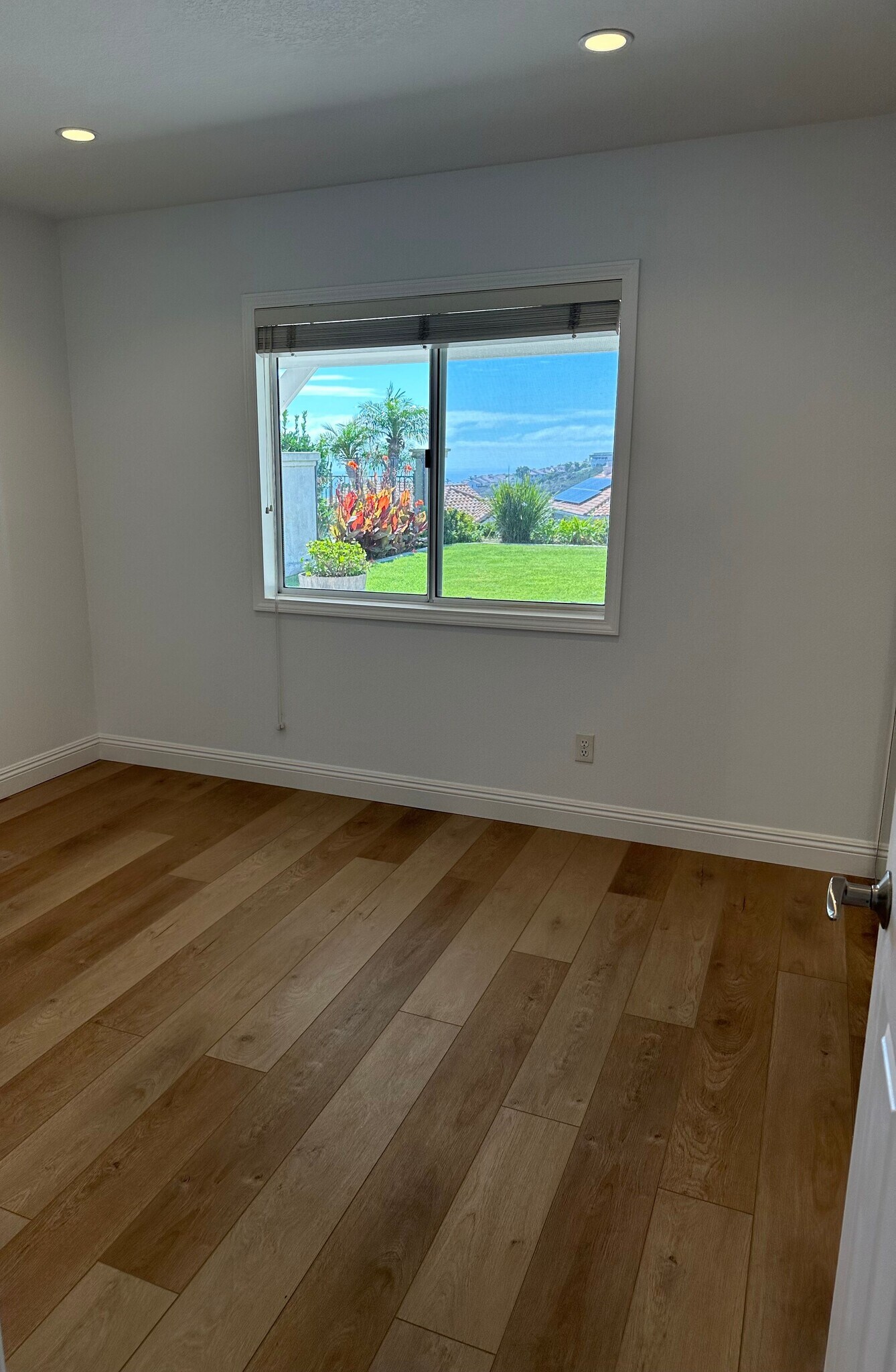 Building Photo - 77 San Raphael