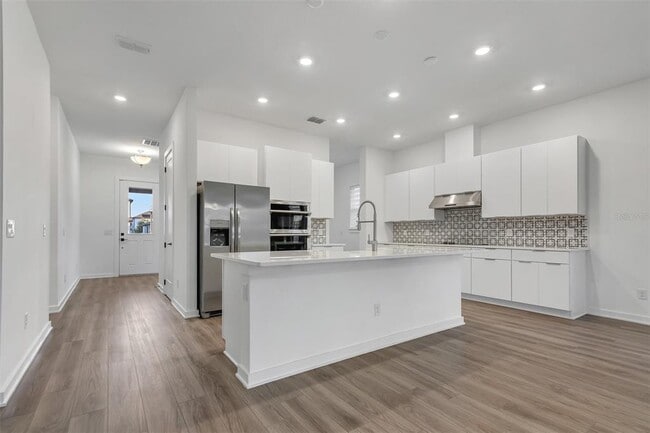 Building Photo - 17582 Lake Star Rd