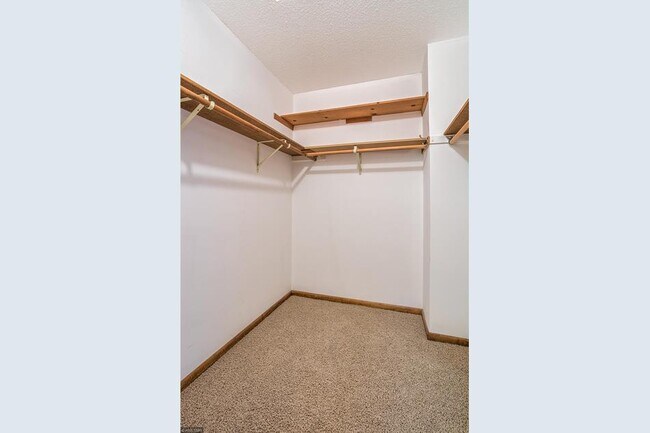 Building Photo - 9241 Upland Ln N