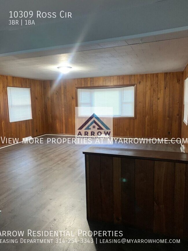 Building Photo - 10309 Ross Cir