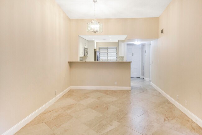 Building Photo - 21951 Soundview Terrace