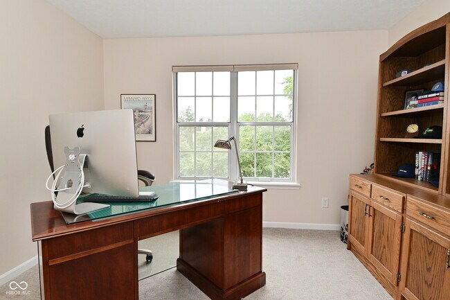 Building Photo - 9477 Aberdare Dr