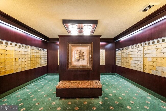 Building Photo - 3701 S George Mason Dr