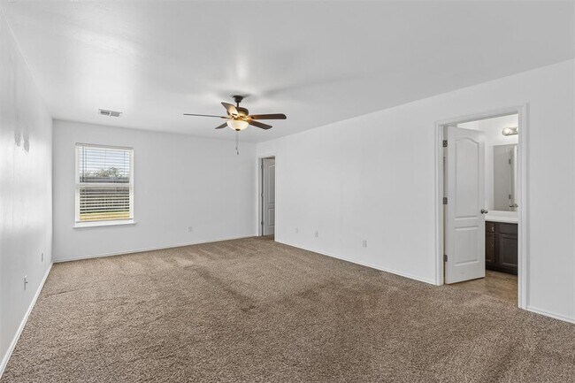 Building Photo - 11820 NW 130th St