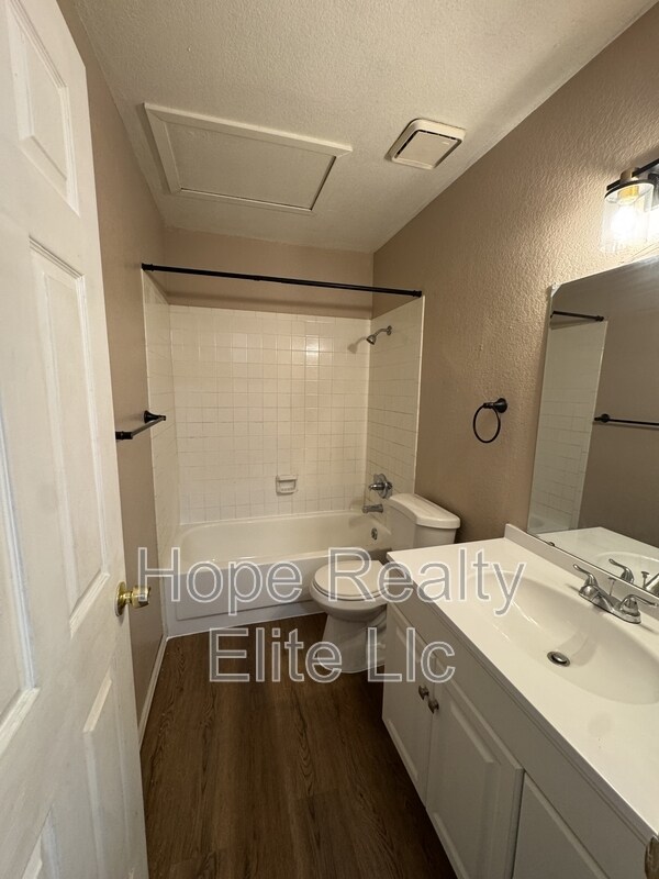 Building Photo - 2522 Knob Hill Ct