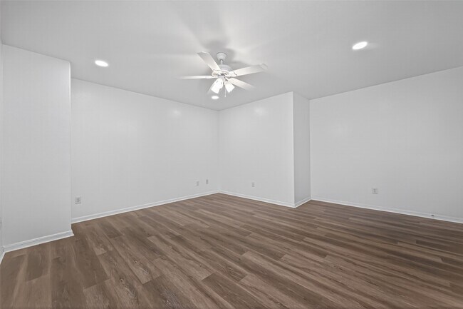 Building Photo - 10039 Morocco Rd