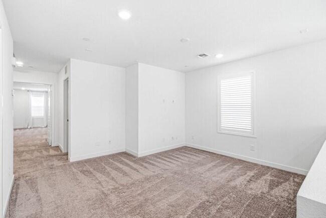 Building Photo - Beautiful 4-Bedroom Inspirada Home with Loft, Upgraded Kitchen & Private Backyard
