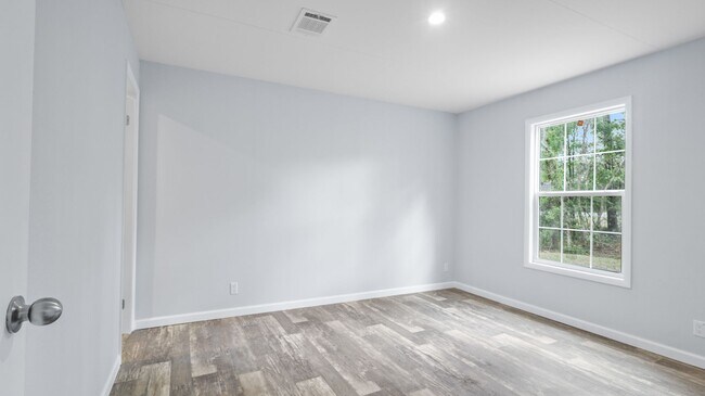 Building Photo - BEAUTIFUL, BRAND NEW HOME! Be the first to live here! AVAILABLE FOR IMMEDIATE MOVE IN!!