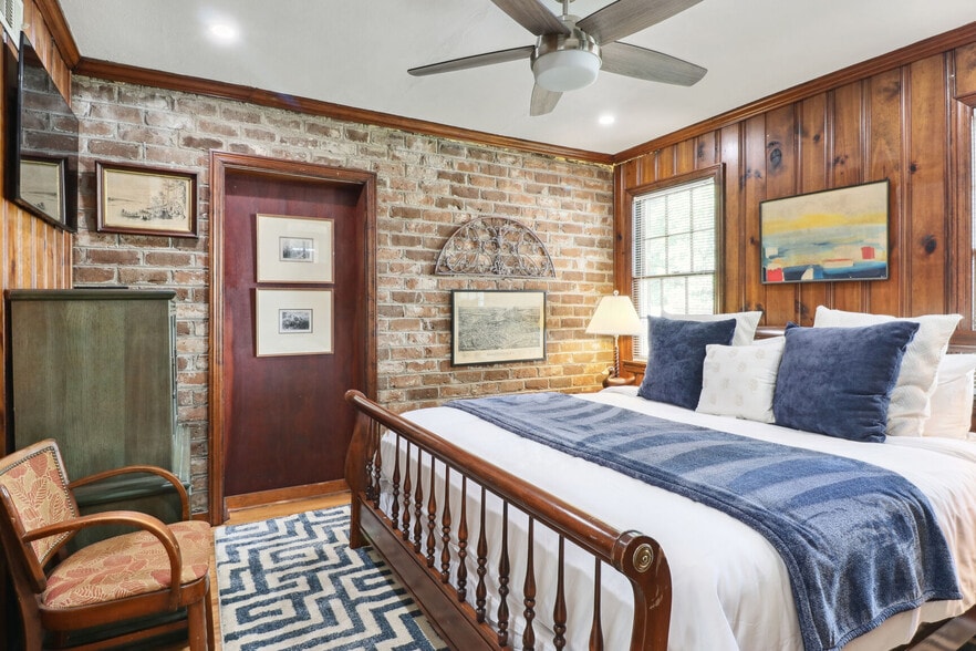 Building Photo - 1616 Skidaway Rd