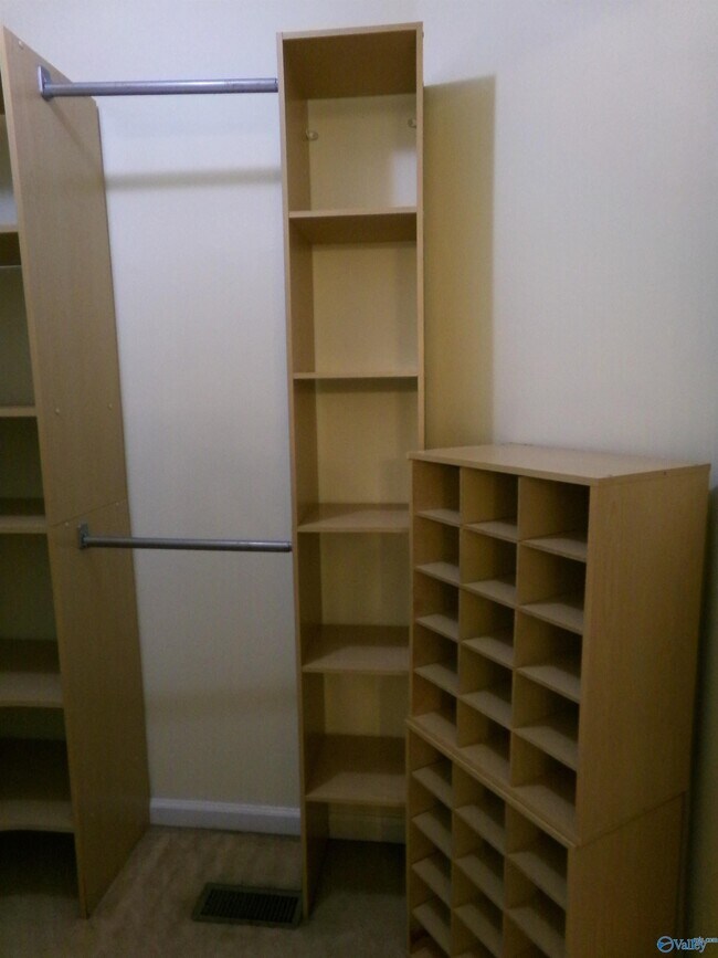 Building Photo - 141 Freedom Way