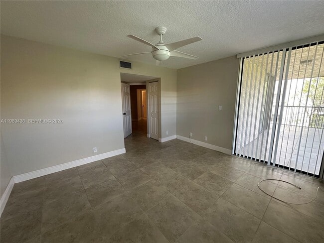 Building Photo - 10401 W Broward Blvd