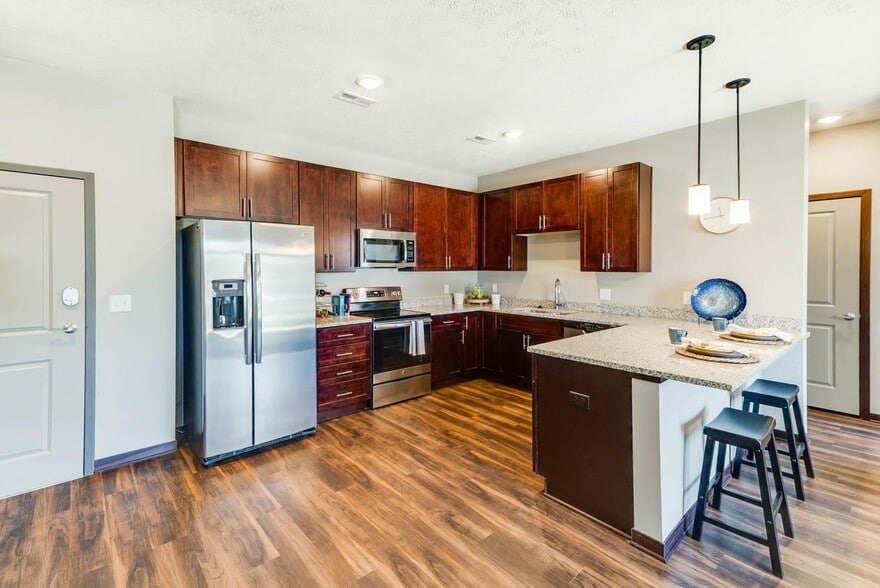 Welcome to 360 at Jordan West, where contemporary design meets everyday convenience with spacious layouts, modern kitchens, and stylish finishes. - 360 at Jordan West