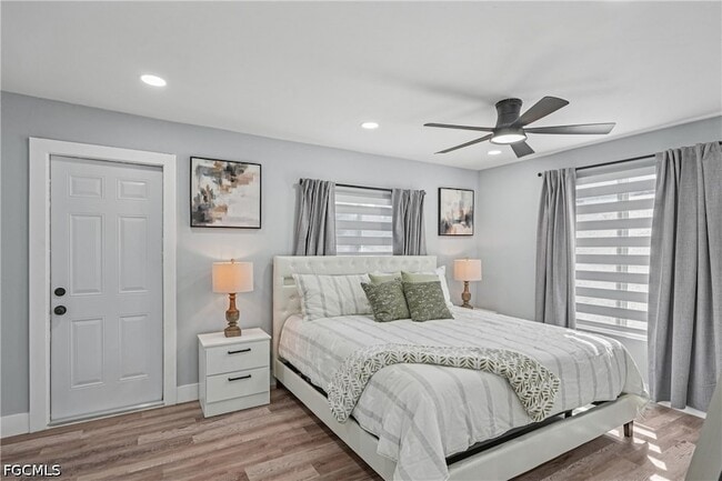 Building Photo - 92 Oak St