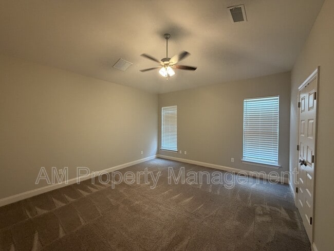 Building Photo - 102 Ancona Ln