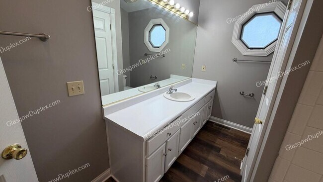 Building Photo - 98 Sandwood Dr