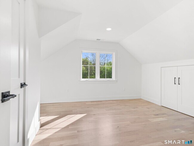 Building Photo - 325 Coram Ave