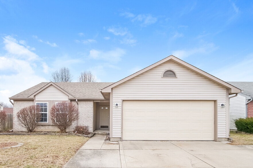 Primary Photo - 6113 Longmeadow Dr