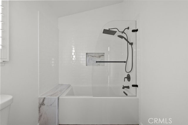 Building Photo - 20120 Cavern Ct