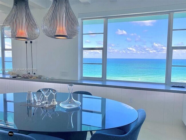 Building Photo - 5255 Collins Ave