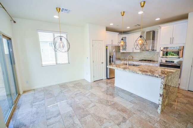 Building Photo - 3 bedroom House with a loft and solar panels