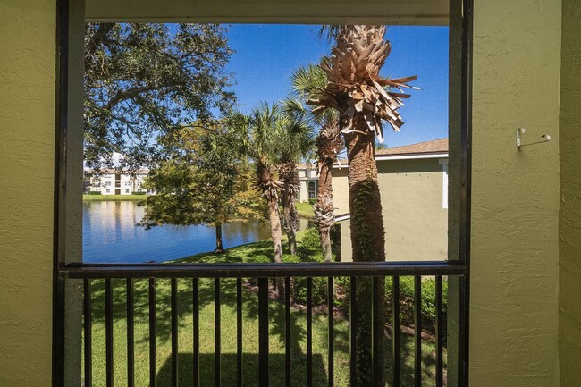 Building Photo - 1005 Bella Vista Blvd