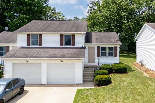 Primary Photo - Three bedroom duplex