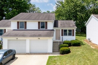 Building Photo - Three bedroom duplex
