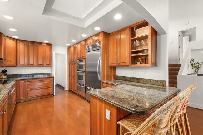 Building Photo - 16936 Via De Santa Fe