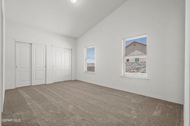 Building Photo - 245 Hunstanton St