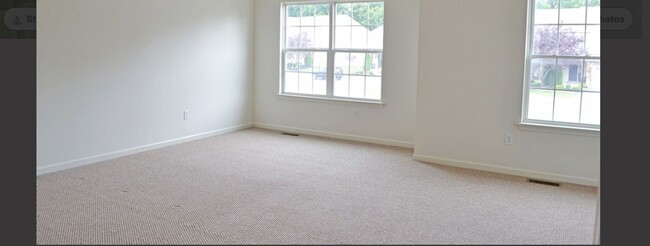 Building Photo - Lovely Conrad Weiser townhome