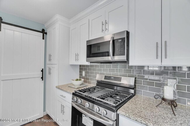 Building Photo - 318 Bellanca Rd