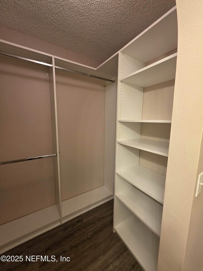 Building Photo - 3584 Alec Dr