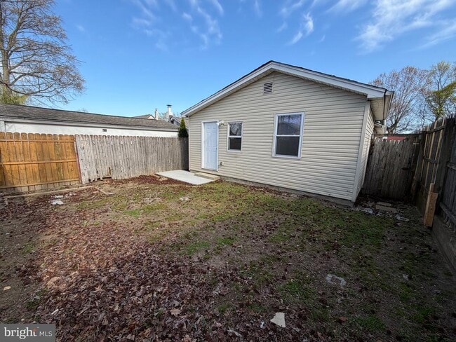 Building Photo - 226 Outlook Blvd