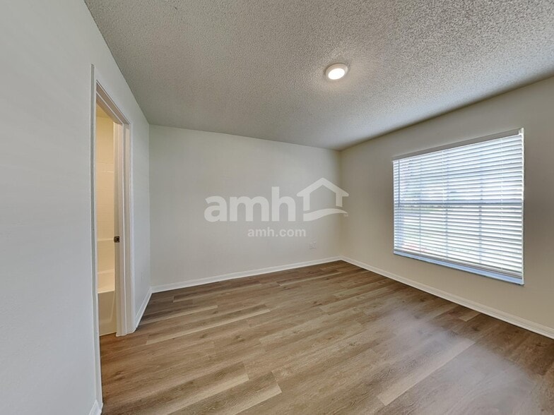 Building Photo - 4208 Settlers Ct