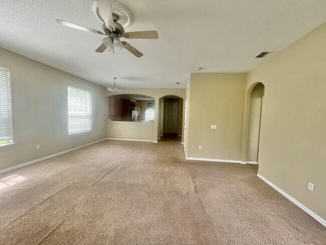 Building Photo - 2801 Eagles Roost Cir