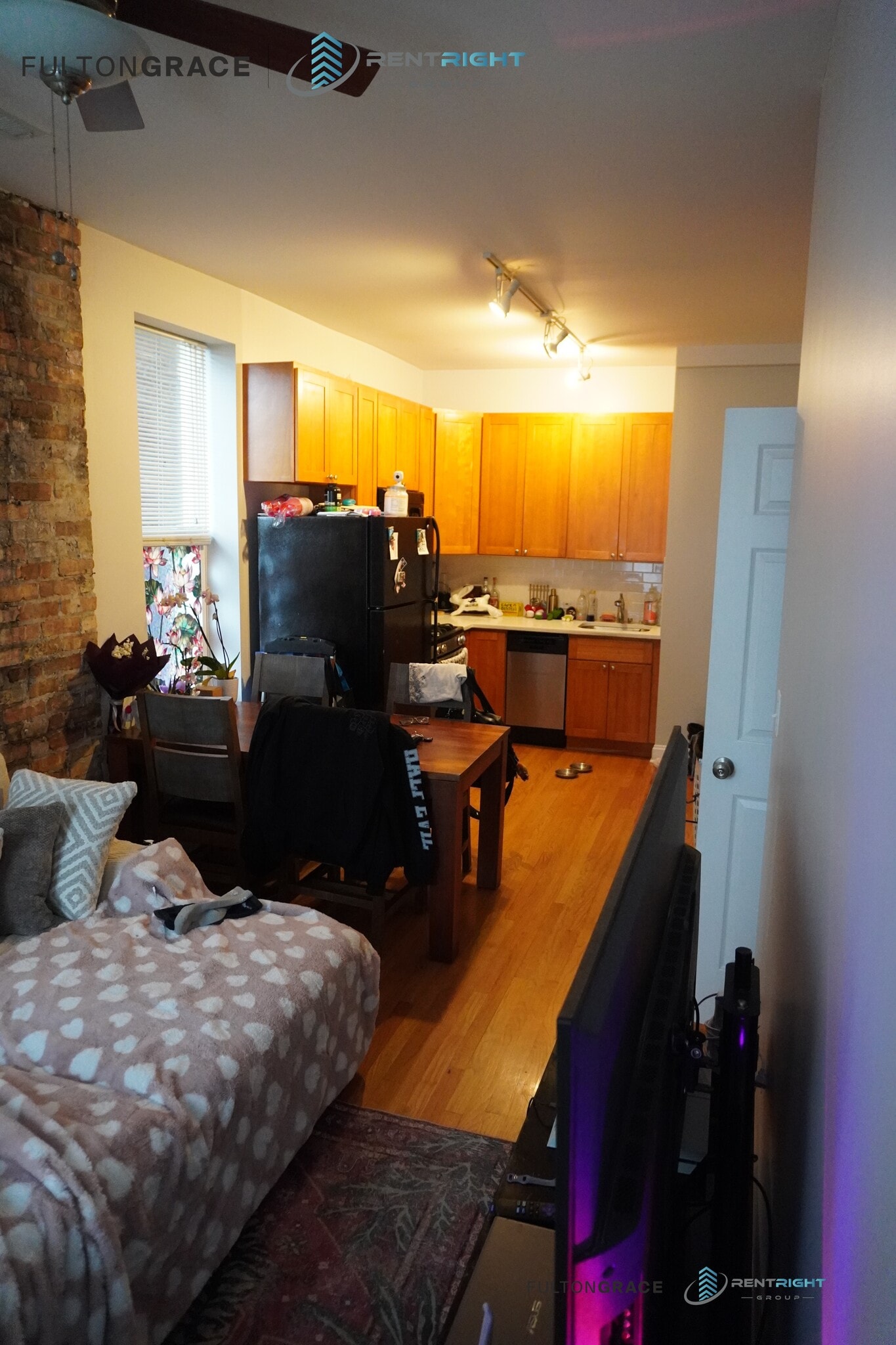 Building Photo - 1846 W 18th St