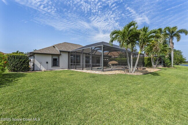 Building Photo - 4650 Chardonnay Dr