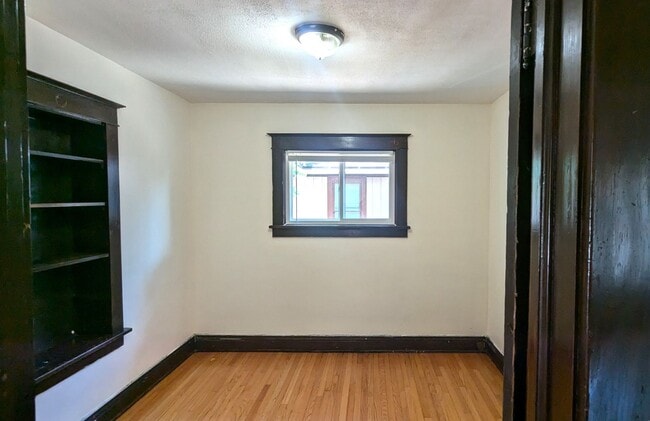 Building Photo - 1784 Hoyt St