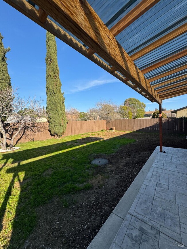 Building Photo - 124 Purdue Dr