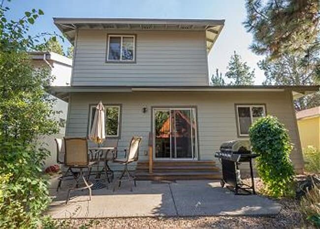 Building Photo - 19911 Alderwood Cir