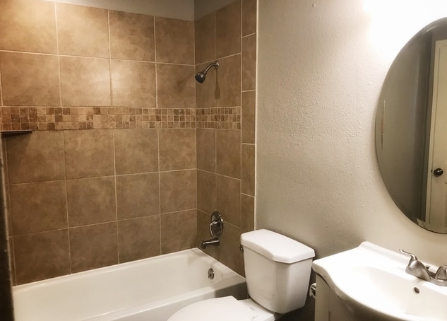 Building Photo - 3bed/2bath Super Cute House for Rent! Avai...