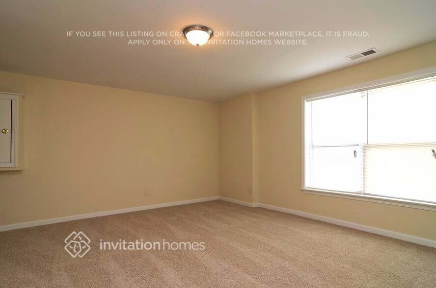 Building Photo - 7299 Madison Cir