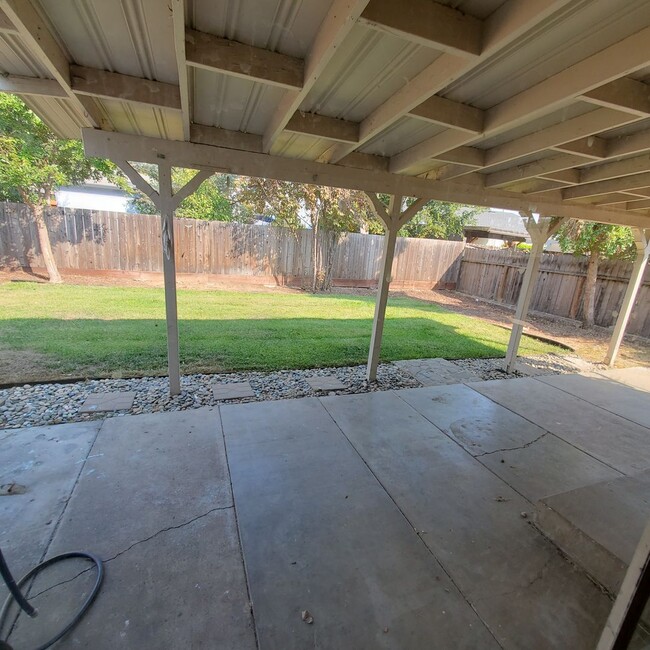 Building Photo - Classic 3bd/2ba single story in Livermore ...