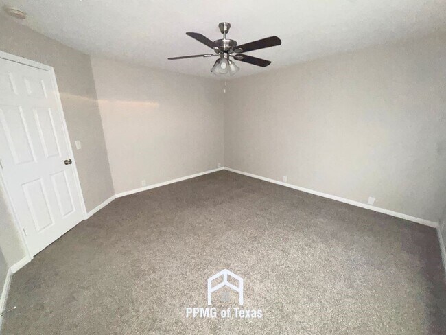 Building Photo - 18310 Atasca Wds Trce