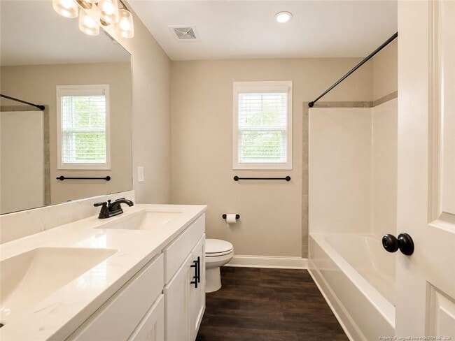 Building Photo - 621 Blawell Cir