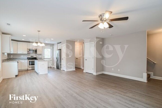 Building Photo - 1007A W A St